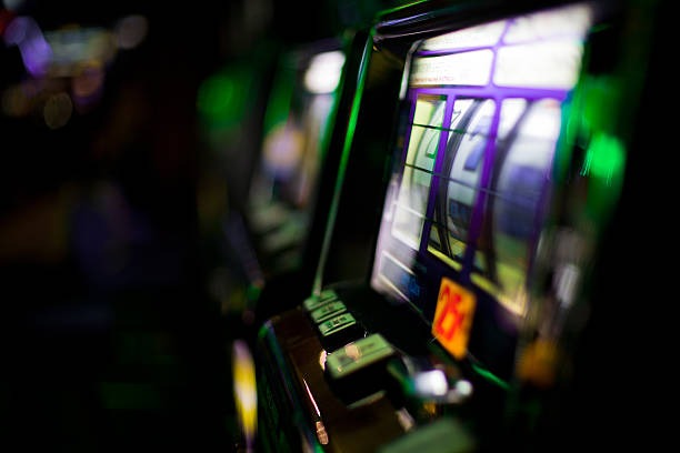 kristal777 Auto Roulette live studio interface with wheel and automated betting controls